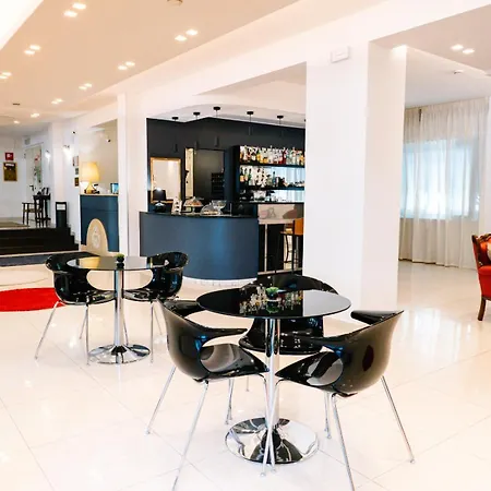 Szálloda Antagos Montesilvano Marina