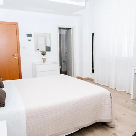 Szálloda Antagos Montesilvano Marina